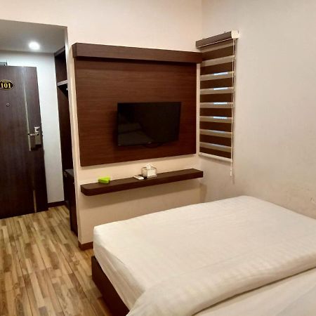 Namii Hotel Наґойя Екстер'єр фото