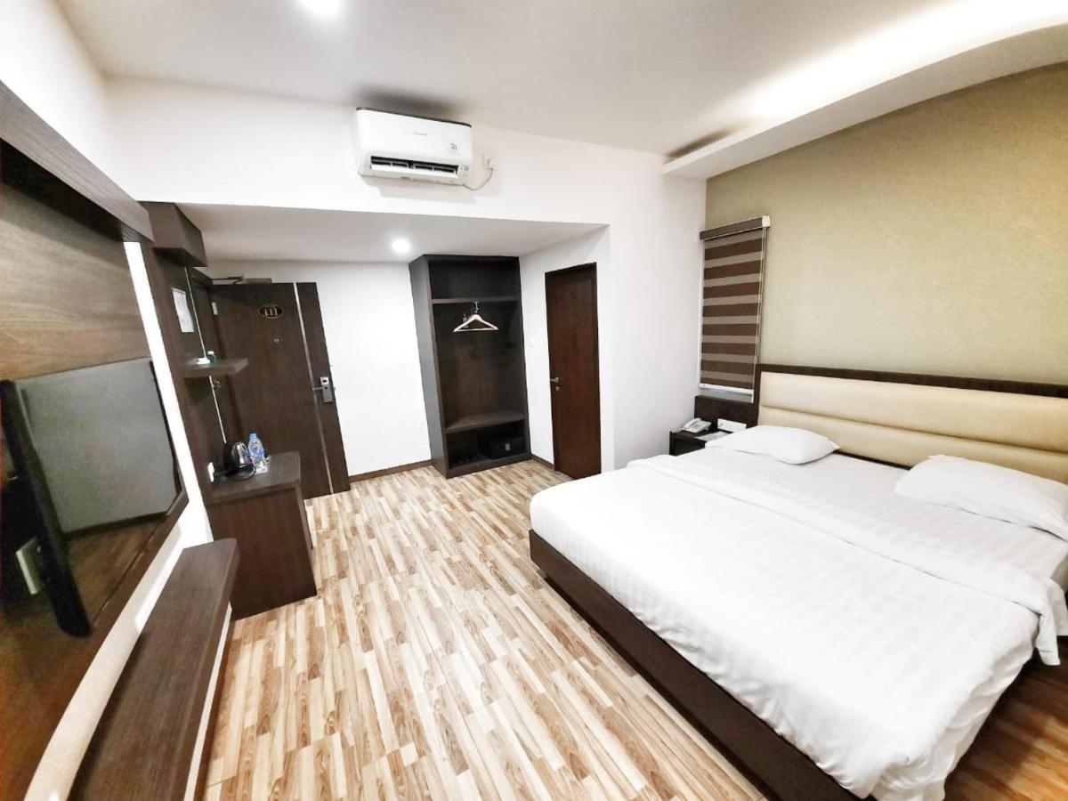 Namii Hotel Наґойя Екстер'єр фото