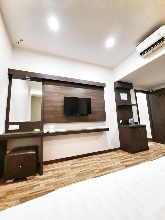Namii Hotel Наґойя Екстер'єр фото